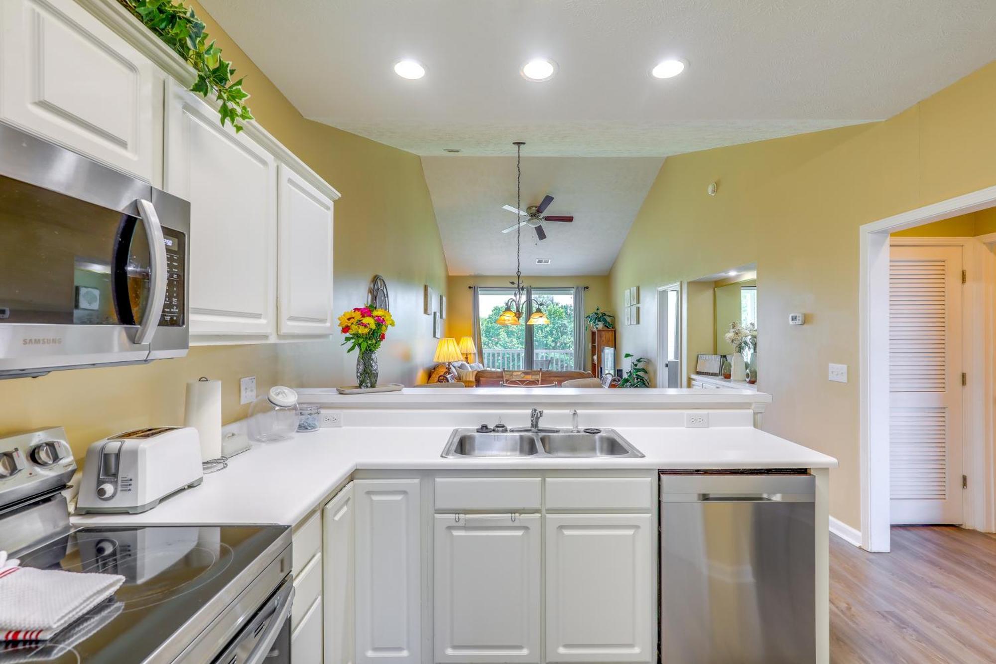 Bright Myrtle Beach Condo With Resort Amenities! ภายนอก รูปภาพ